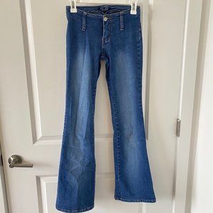 Super flattering and rare ANGELS Y2K flared jeans